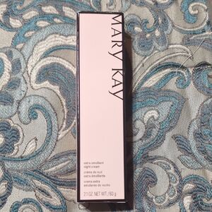 Mary Kay Pink Makeup Collection